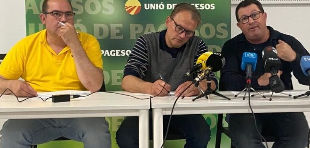 Néstor Serra, Joan Guitart i Ramon Comes durant la roda de premsa del 13 de maig a Lleida (Segrià)